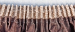 Rövid, fehér vitrázs, fényáteresztő függöny, méterárú Jacquard kedves motívummal