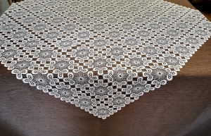 Dekor astalterítő méretei: 85 x 85cm 