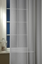 Záclona metrážová organza „Antracit Liliana 44.6“ – moderná tmavá záclona na mieru