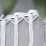 Záclona biela žakarová s otvormi – výška 120 cm (metráž)