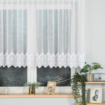 Fehér hímzett függöny 120 cm magasság (méterárú)