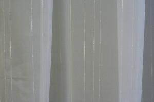 Voile , fényáteresztő függöny, méterárú, ólomzisnórral 5369/175/02