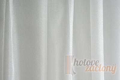 Metrážová organzová záclona bílá se šedým vzorem „CARBONA 290/03“ – moderní elegance