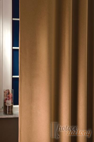 Závěs black-out metrážový „Hermes“ kalanderizovaný „06 café latté“ 