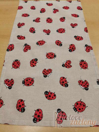 Ubrus s beruškami polyester  rozmerov: 40 x 85 cm