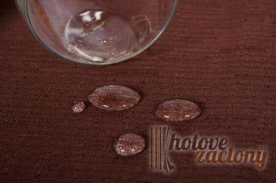 Teflonový ubrus rozměrů: 140 x 200 cm "čokoládový"