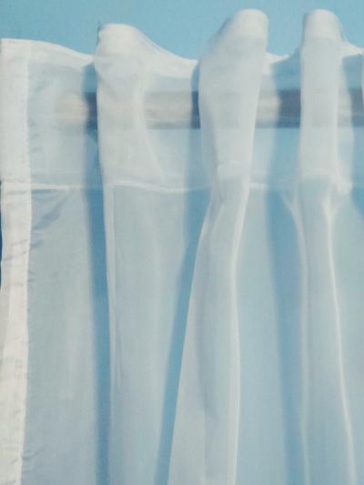 Hotová krémová  záclona prírodného vzhľadu rozmerov: výška 120cm × 420cm