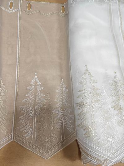Záclona biela metrážová vitrážka „vyšívané sablé“