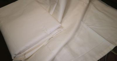 Obliečka damašková krémová, rozmerov: 70cm×90cm 2ks + 140cm×200cm 2ks 