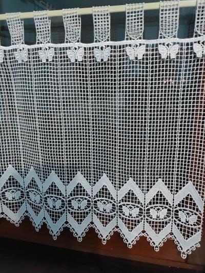 Záclona biela vyšívaná metrážová vitrážka „Zora“ 