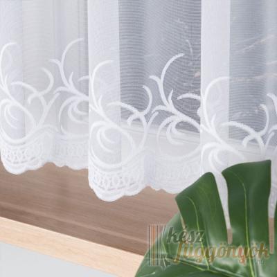 Fehér jacquard méterárú függöny „023297/000/001” – elegáns klasszikus minta