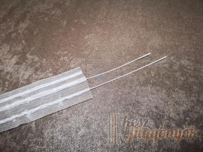 Ceruzás ráncolású ráncoló szalag németországból széllesége: 5cm éa a ráncolási aránya 1:2 hosza 100m