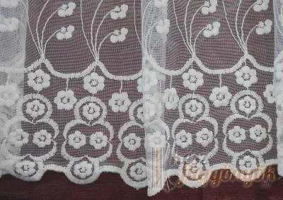 Ofelia krém színű tyl hímzett méterárú függöny 250 cm – elegáns és légies anyag