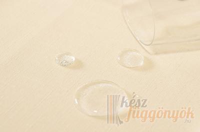 Krém színű teflonos asztalterítő, méretei: 120 x 140cm