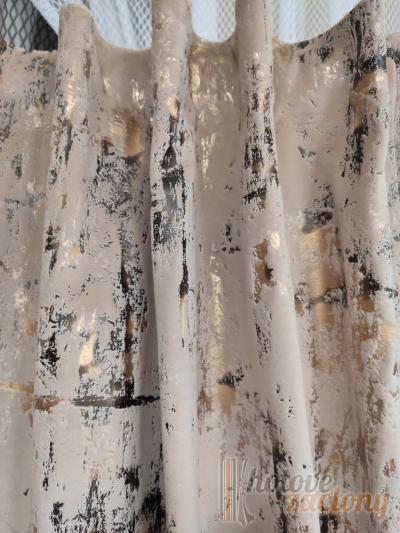 Záves zatemňujúci metrážový „plyšový hnedo - béžový“