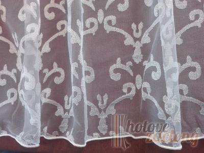 Záclona biela organza metrážová – jemná a elegantná záclona na mieru