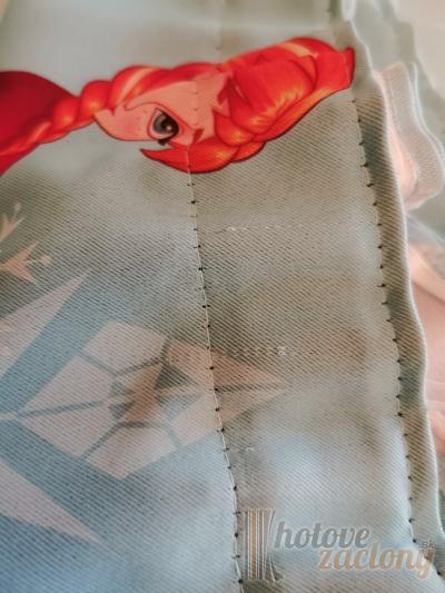 Hotový záves black-out detský „Frozen“ 180cm × 150cm pri siti patka vytiahla nit